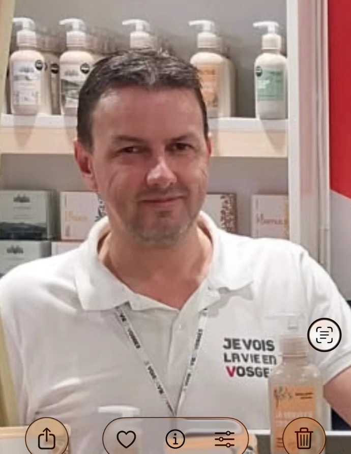 Manu co-gérant Expression savon